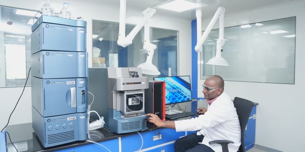 Extractables and Leachables (E&L) Studies